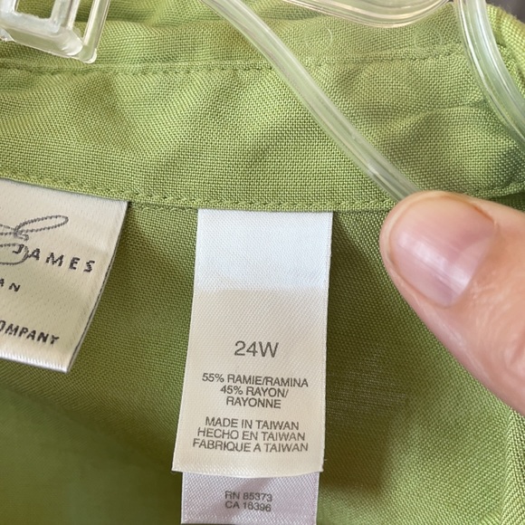 Vintage Emma James linen look shirt with embroidered detailing. Size 24W - Picture 5 of 6